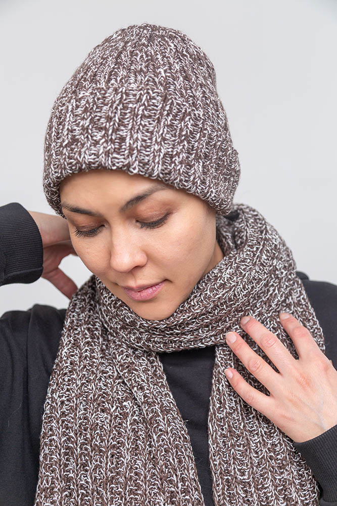 Женский коричневый шарф из конопли и мериноса Uzor Wear
